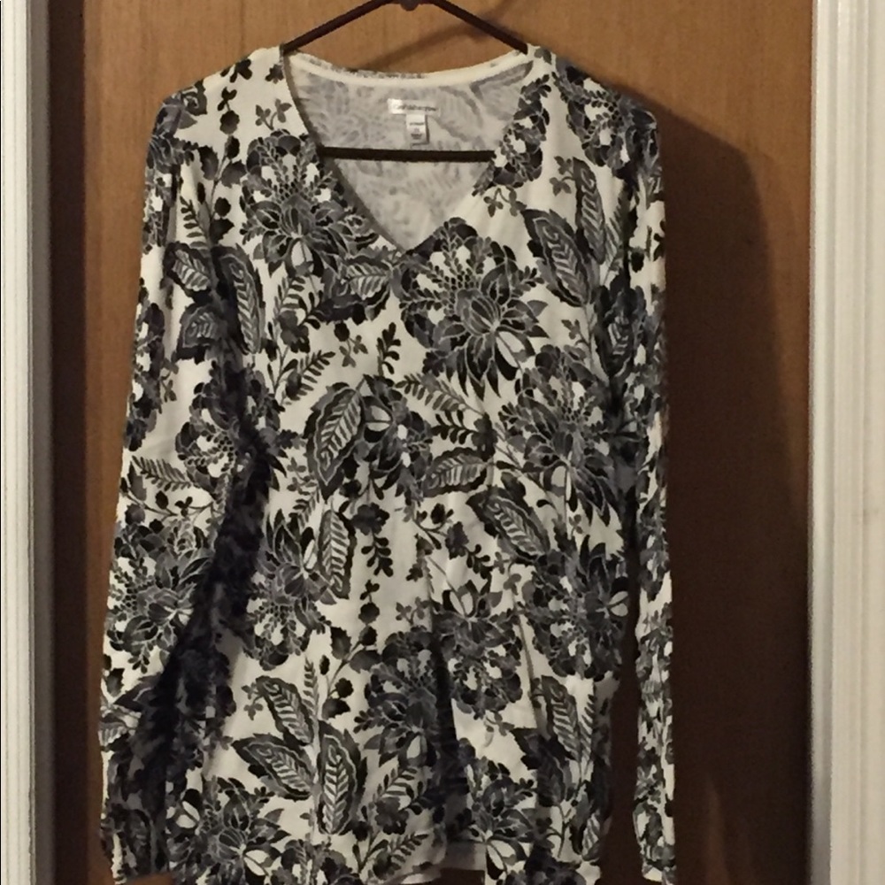 Long sleeve top- 2x